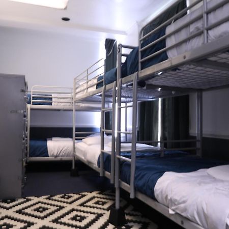 Duo Housing (Adults Only) Vandrarhem Washington Exteriör bild