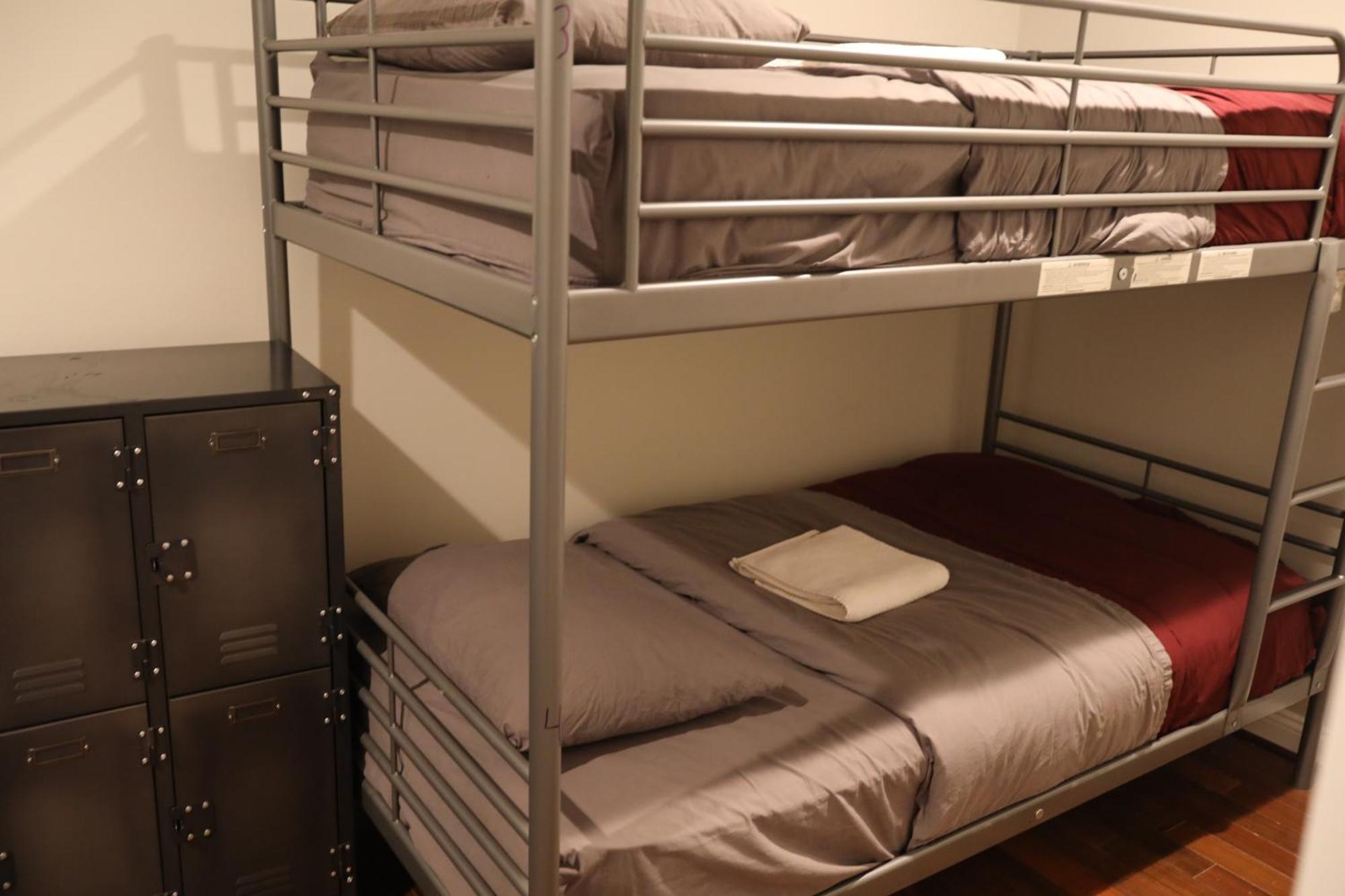 Duo Housing (Adults Only) Vandrarhem Washington Exteriör bild