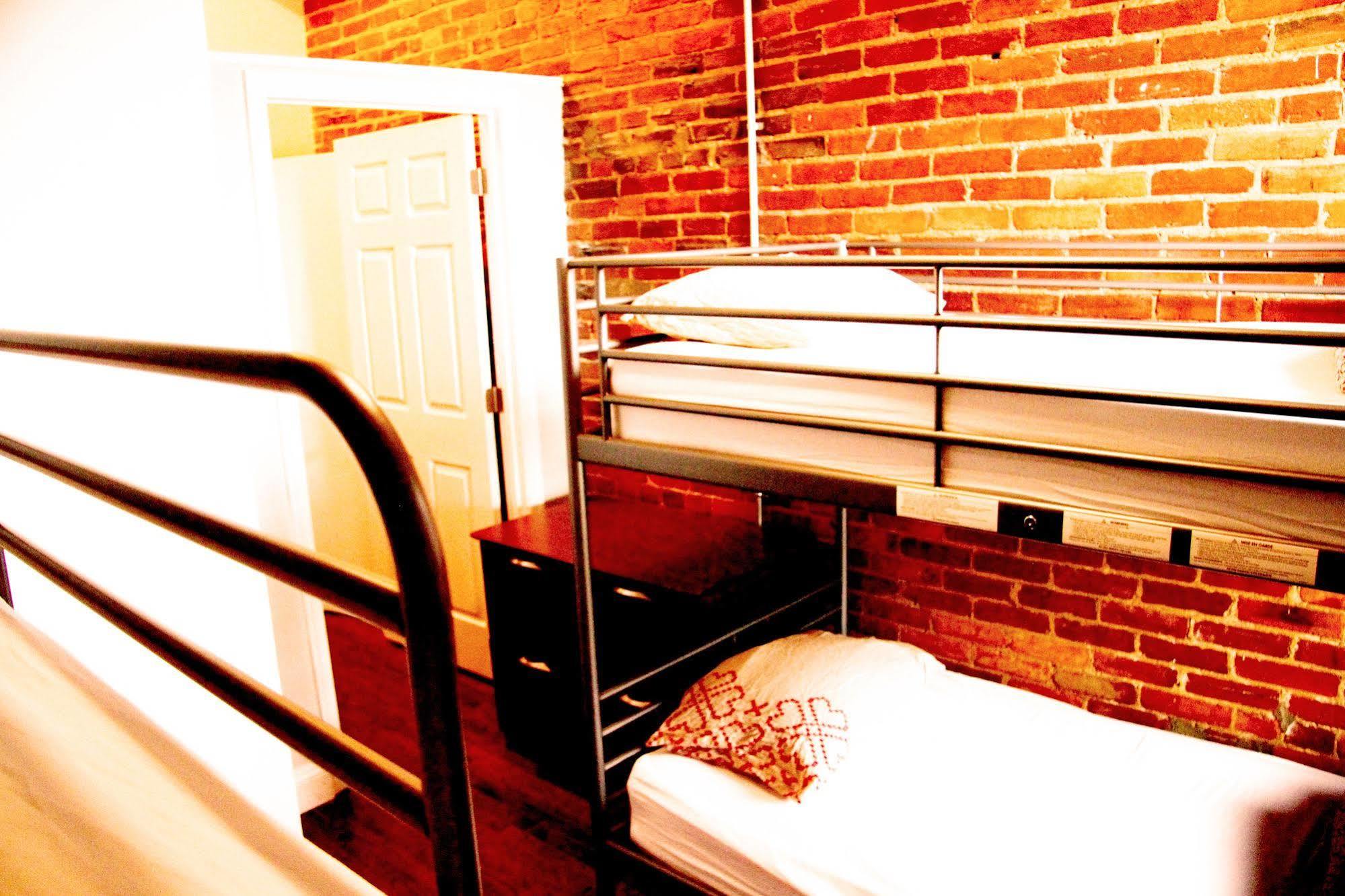 Duo Housing (Adults Only) Vandrarhem Washington Exteriör bild
